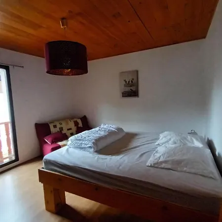 Maison Familiale Au Centre De Loudenvielle